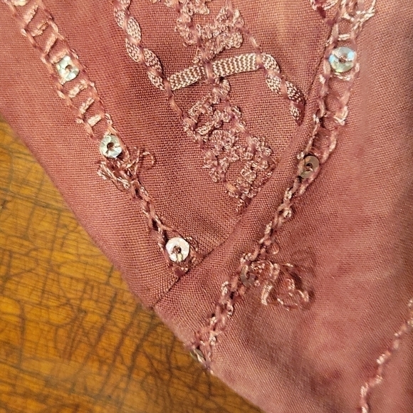 3/$30 SHANNON FORD Dusty Pink Embroidered Beaded Sequin Batik Tunic - Picture 9 of 13